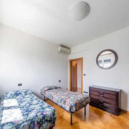 Bright Apartment- Vasco De Gama Bologna